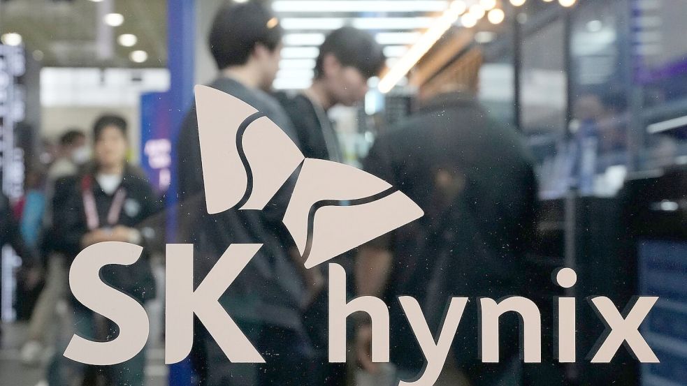 Der südkoreanische Speicherchip-Produzent SK Hynix steht wie nur wenige Unternehmen weltweit für den boomenden KI-Sektor. (Archivbild) Foto: Ahn Young-joon