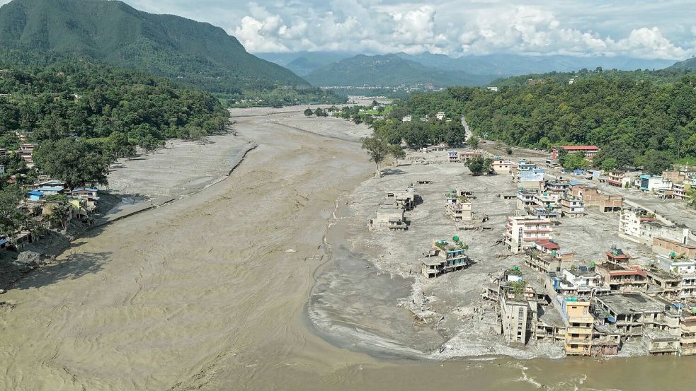 Ein Blick auf die Schäden nach einer Sturzflut im Gebiet Devighat im Distrikt Nuwakot. Foto: Gopal Dahal