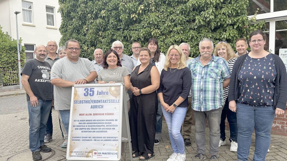 Ein starkes Team für die Selbsthilfe: In der Selbsthilfekontaktstelle des Paritätischen Aurich trafen sich Gruppenansprechpartner, um die Veranstaltung zu planen. Foto: Mieke Matthes
