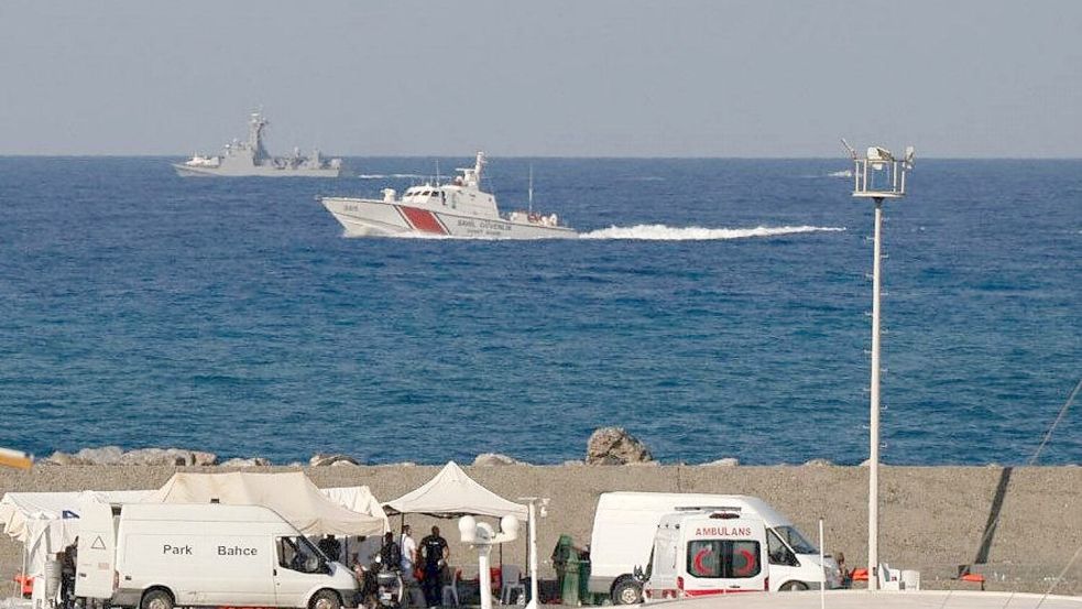 Der Taucheinsatz eines türkischen Spezialschiffes hat begonnen. Foto: Nedim Enginsoy