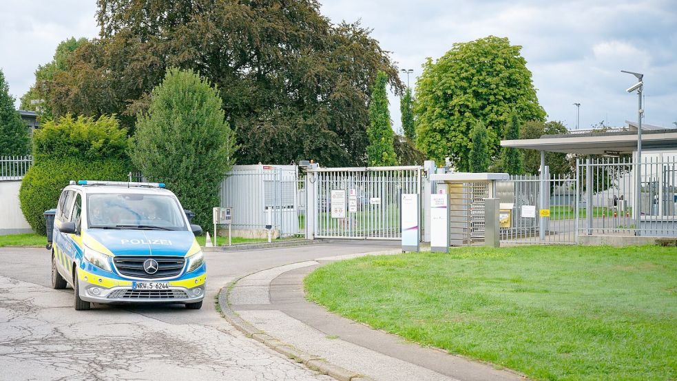 Die Polizei sichert Spuren. Foto: Henning Kaiser