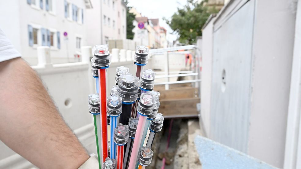 Eine von vielen Baustellen in Deutschland, wo Glasfaser-Internet verlegt wird. Foto: Bernd Weißbrod