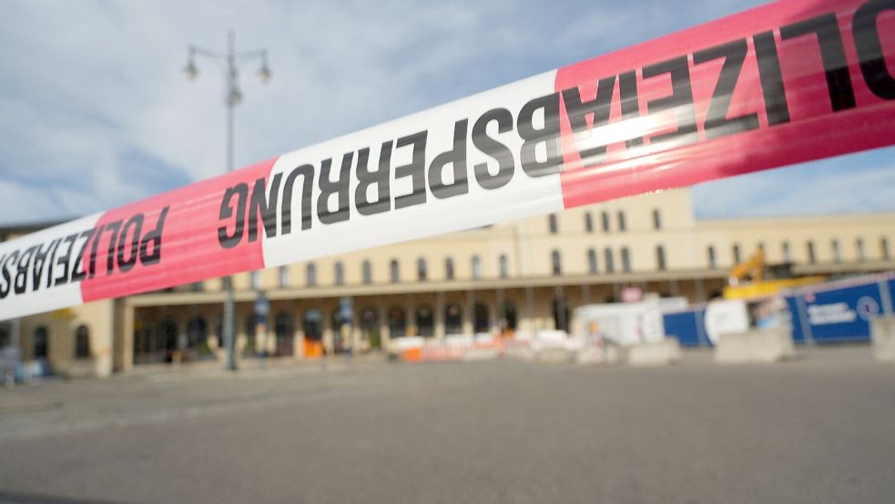Wegen eines Bombenalarms wurde der Augsburger Hauptbahnhof zeitweise abgesperrt. Foto: Felix Kirberg