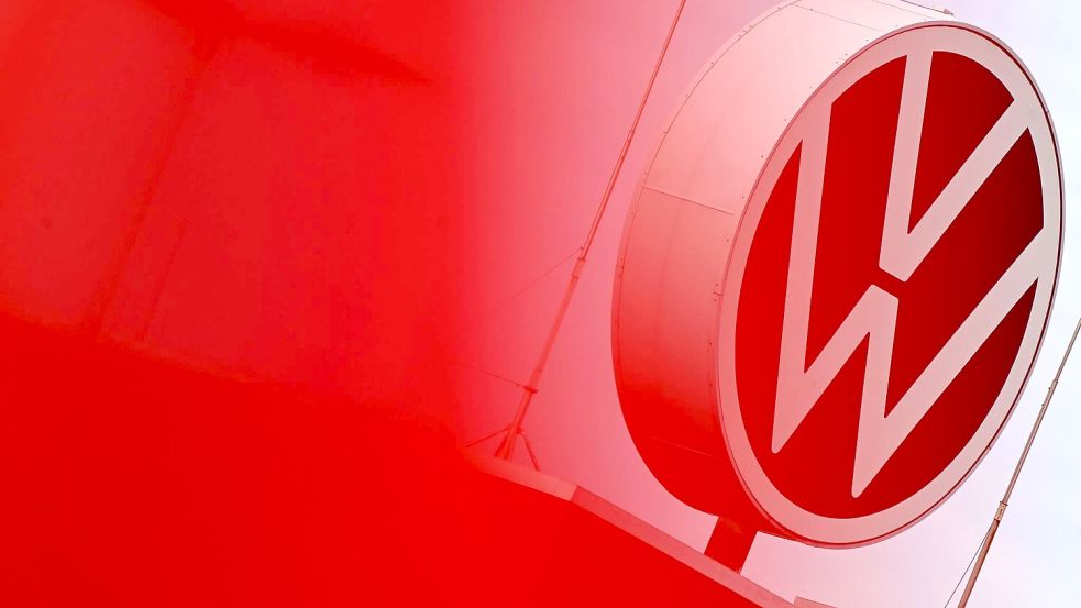 Bei Volkswagen gibt es überraschend eine Einigung über die Sanierungspläne des Vorstands. (Archivbild) Foto: Lars Penning