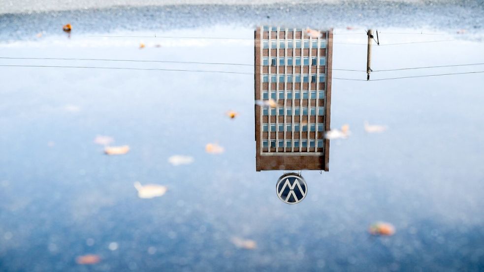 Volkswagen steht vor einem historischen Konzernumbau. Foto: Julian Stratenschulte