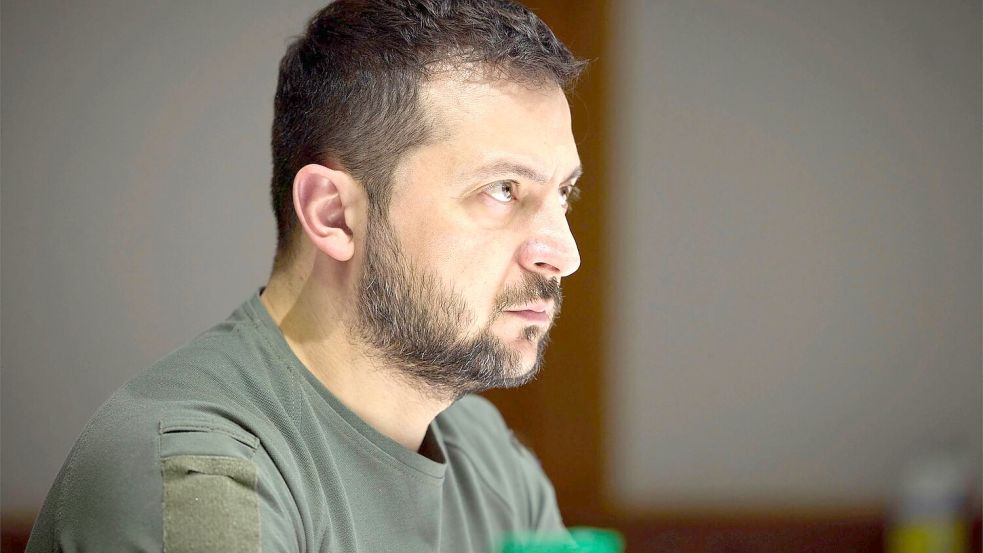 Nach einem direkten russischen Angriff auf die Zentrale des Geheimdienstes SBU hat Präsident Wolodymyr Selenskyj den SBU angewiesen, Russland „spiegelbildlich“ zu antworten. (Archivbild) Foto: Ukraine Presidency