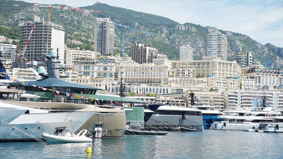 In der Affäre um ein geplatztes Großprojekt in Monaco sind ehemalige Vertraute von Fürst Albert II. im Visier der Justiz (Archivbild). Foto: David Davies