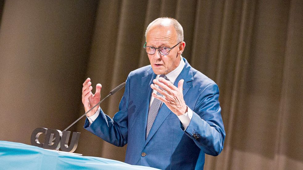 „Deutschland muss ein Industrieland bleiben!“, forderte Bundeskanzler Friedrich Merz (CDU) auf einer Veranstaltung der CDU Niedersachsen in Langenhagen bei Hannover. Foto: Moritz Frankenberg