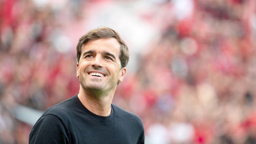 Hatte Grund zum Strahlen: Leverkusens Trainer Carles Martínez. Foto: Marius Becker