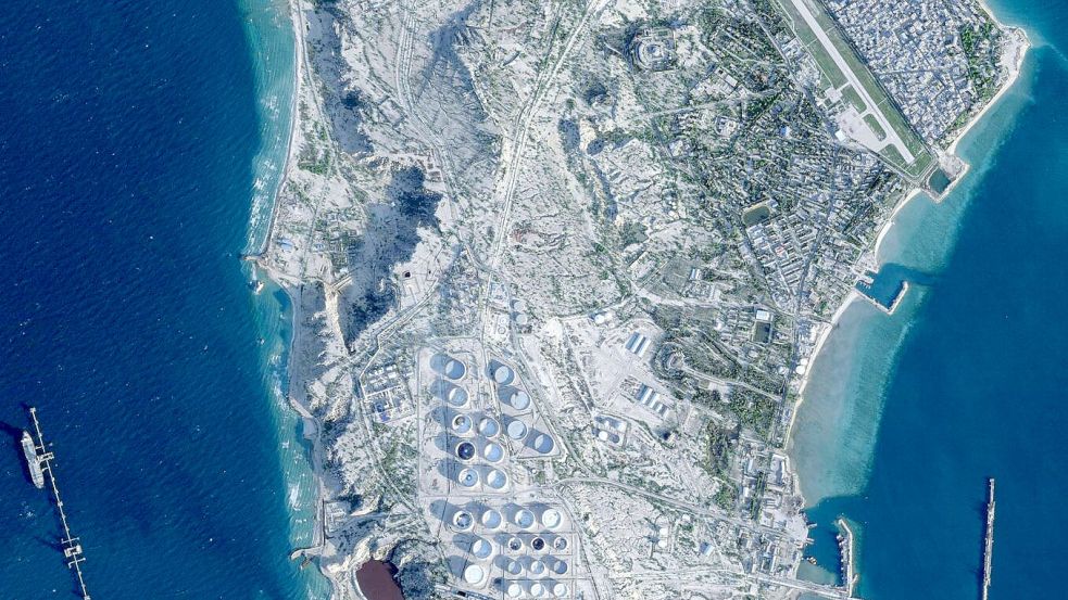 Die Insel Kharg im Persischen Golf ist für Irans Ölexporte von entscheidender Bedeutung. (Archivbild) Foto: Planet Labs PBC/dpa