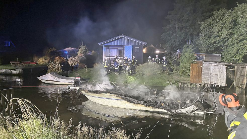 Die Einsatzkräfte konnten ein Übergreifen der Flammen verhindern. Foto: Simon Binoit