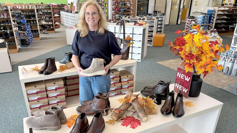 Maike Harms von PS Schuhe & Trends hat die neueste Herbst-Schuhmode parat.