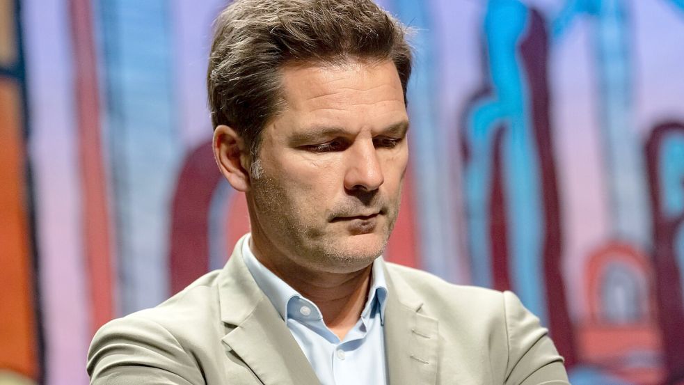 Der Berliner SPD-Spitzenkandidat muss mit schlechten Umfragewerten und Ermittlungen gegen ihn umgehen. Foto: Fabian Sommer/dpa