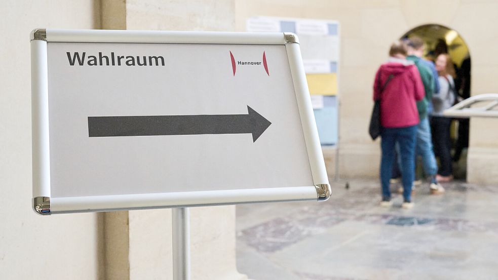 In Ostfriesland wird am Sonntag gewählt. Symbolfoto: Julian Stratenschulte/DPA