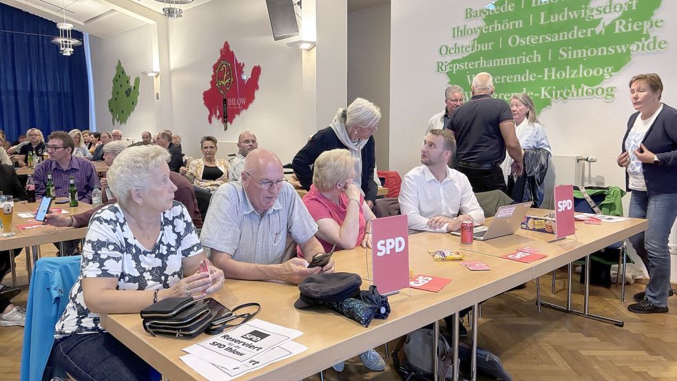 Die SPD, hier auf dem Wahlabend am Sonntag, 13. September 2026, im Ihlower Bürgerhaus, bleibt stärkste Kraft im Gemeinderat. Foto: Christin Wetzel