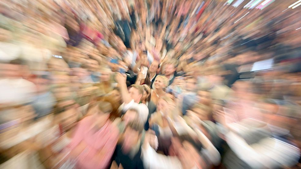 Musik ist auf der Wiesn fast so wichtig wie Bier (Archiv). Foto: Karl-Josef Hildenbrand