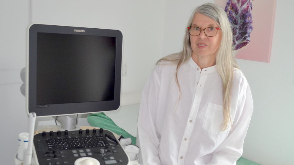 Dr. Barbara Blum schließt ihre Frauenarztpraxis in Rhauderfehn Ende September 2026. Foto: Astrid Fertig