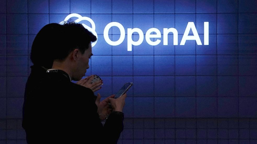 KI-Sicherheitsexperten halten eine Auslöschung der Menschheit durch Künstliche Intelligenz für möglich. Welche Szenarien diskutiert werden. Foto: afp/PAU BARRENA