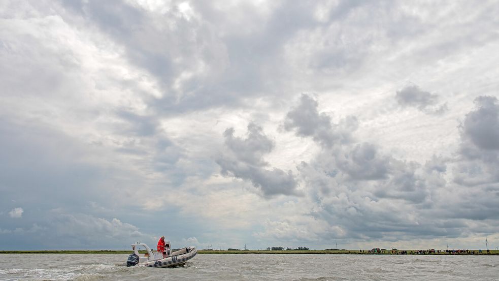 Wind, Wolken, Regen und ab und zu Sonne: So lässt sich das Wetter am Wochenende mit wenigen Worten zusammenfassen. Foto: Foto: Ingo Wagner/dpa-Archiv