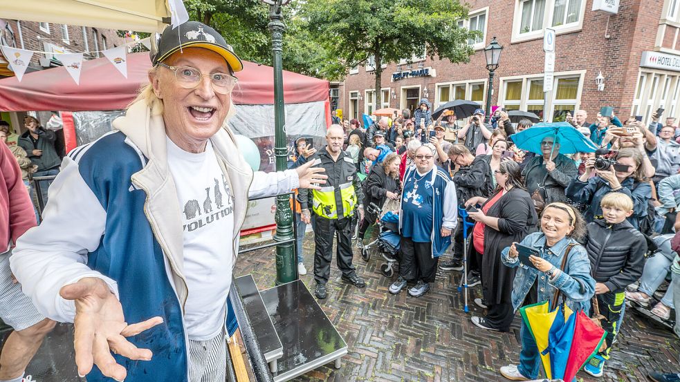 Otto Waalkes war zuletzt Ende Juli in seiner Heimatstadt Emden. Foto: Klaus Ortgies/Archiv