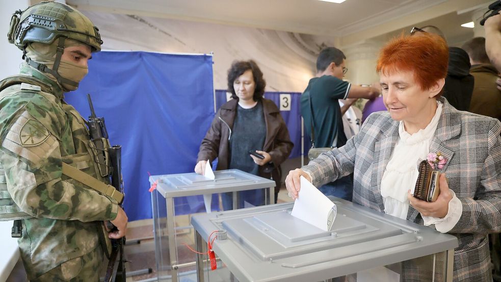 Die internationale Gemeinschaft sieht im Abhalten von Wahlen in besetzten Gebieten einen Verstoß gegen das Völkerrecht. Foto: Uncredited/AP/dpa