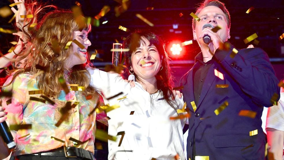 Für die Linke ist es ein guter Abend. Foto: Sebastian Gollnow/dpa