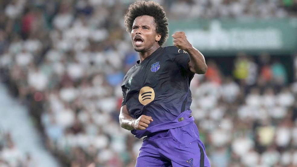 Top gestartet beim FC Barcelona: Turbo-Angreifer Karim Adeyemi. (Archivbild) Foto: Alberto Saiz/AP/dpa