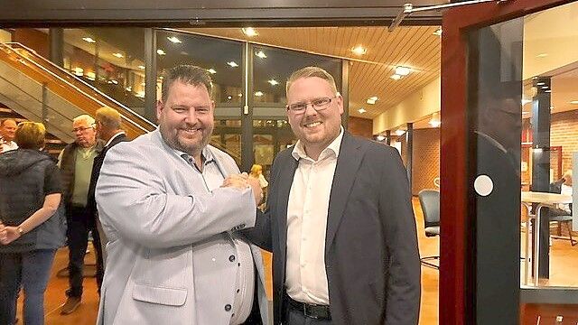 Die Bürgermeisterkandidaten Rainer Smidt (links) und Malte Blümel stellen sich am Sonntag erneut dem Wählervotum. Foto: Tatjana Gettkowski/Archiv