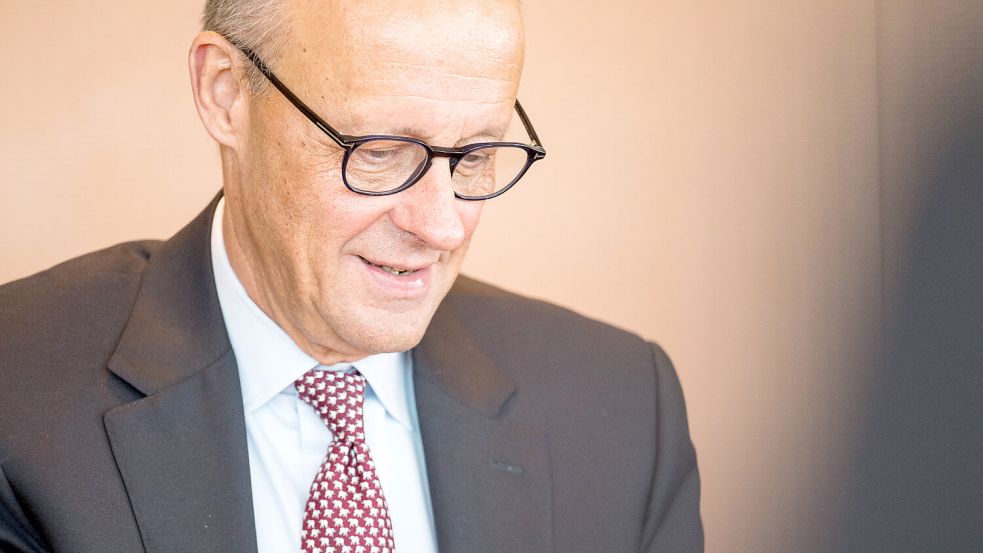 Er ist noch da: Kanzler Friedrich Merz bei der ersten Kabinettssitzung nach den Landtagswahlen. Foto: IMAGO/bildgehege