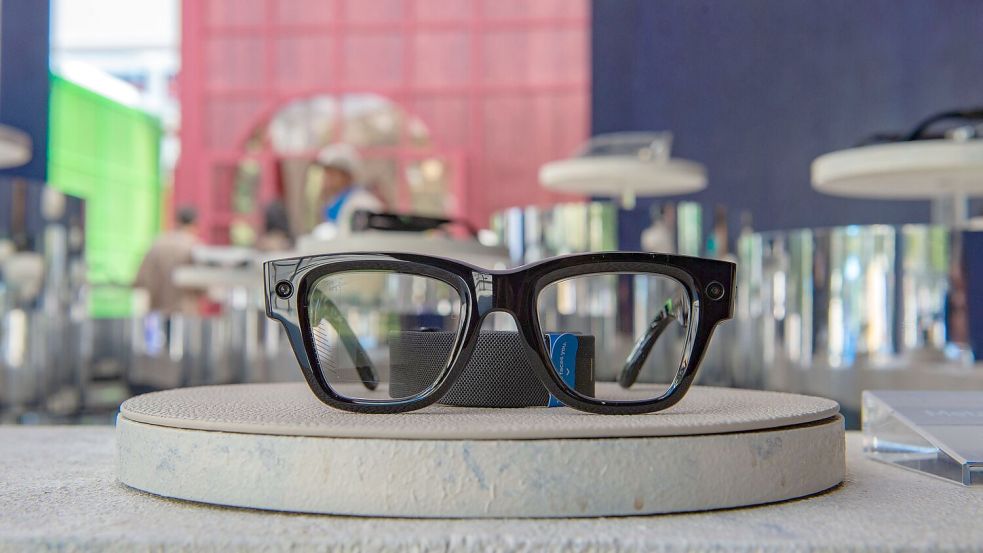 In den USA kam die Display-Brille bereits Ende vergangenen Jahres auf den Markt. Foto: Andrej Sokolow/dpa