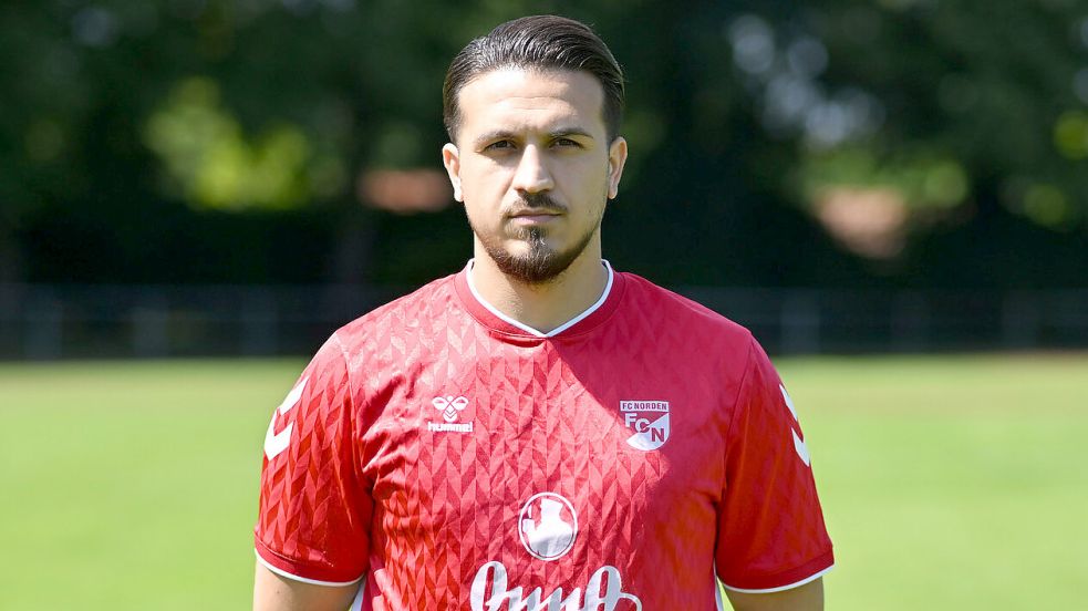 Özcan Akbas traf doppelt für Norden. Foto: Jens Doden/ Blomberg