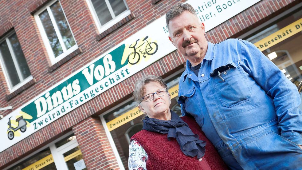 Dinus und Regina Voß geben ihr Zweirad-Geschäft auf. Fotos: Jens Doden