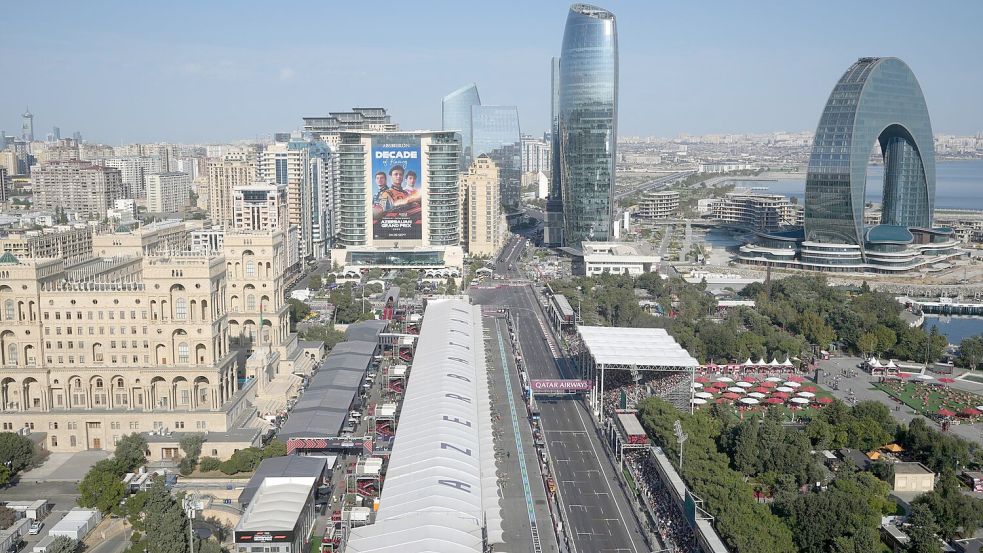 In der Schlussphase wird es in Baku richtig spannend. Foto: Pavel Bednyakov/AP/dpa