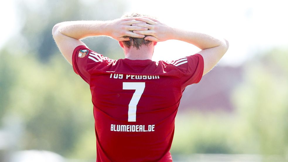 Für den TuS Pewsum (Marek Hinrichs) gab es in Nordhorn nichts zu holen. Jens Doden/ Emden