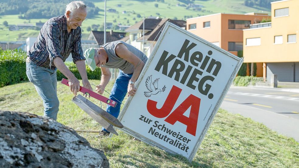 Schweiz: Neutralitätsinitiative scheitert bei einer Volksabstimmung. (Archivbild) Foto: Urs Flueeler/KEYSTONE/dpa