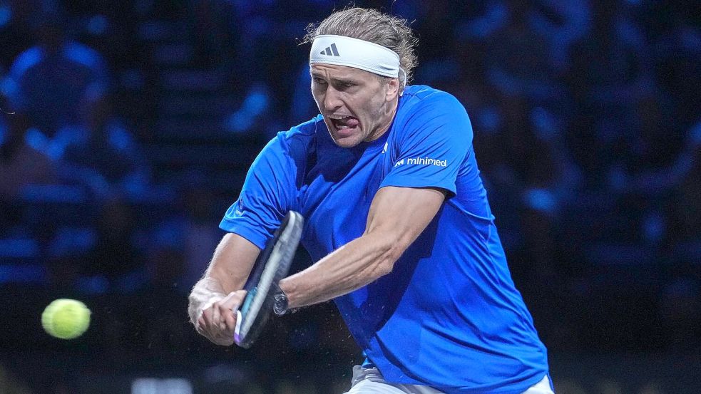 Alexander Zverev beim Laver Cup in Aktion.  Foto: Maja Smiejkowska/AP/dpa