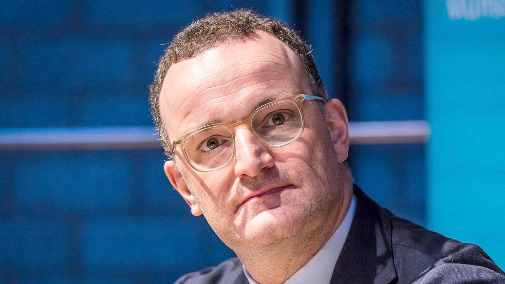Spahn reagiert mit dem Schritt auf Aufregung wegen seiner Abwesenheit an zwei Tagen der vergangenen Bundestags-Sitzungswoche. (Archivbild) Foto: Lars Berg/dpa