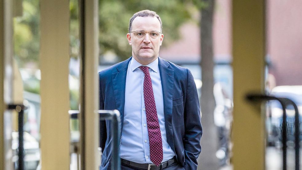 Jens Spahn verzichtet auf seinen Sitz im Haushaltsausschuss des Bundestags. (Archivbild) Foto: Lars Berg/dpa