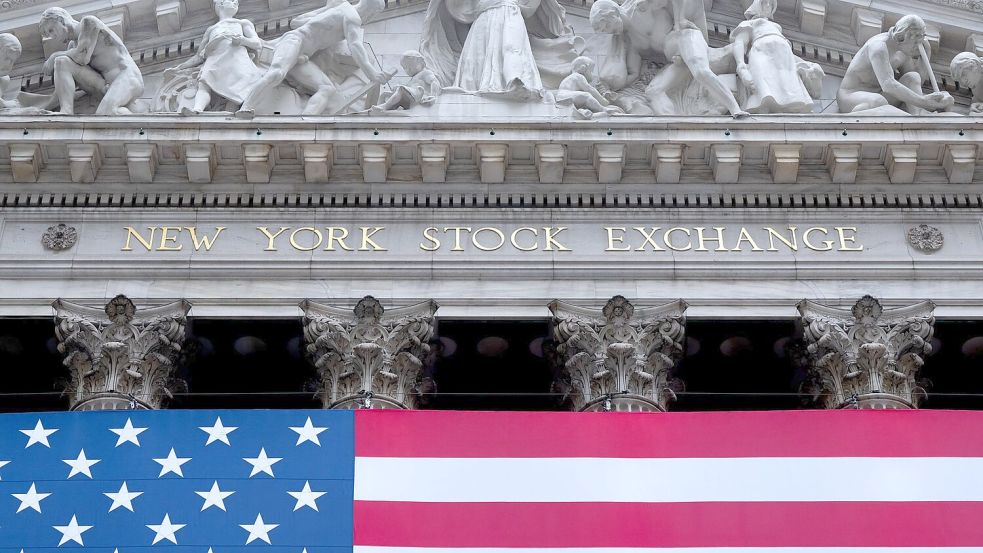 Viele US-Amerikaner lassen ihr Vermögen an der Börse für sich arbeiten. (Archivbild) Foto: Sven Hoppe/dpa