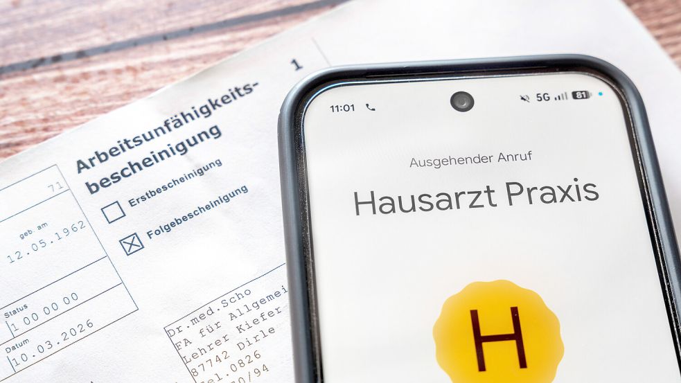 Die telefonische Krankschreibung wurde dauerhaft 2023 eingeführt. Ihr Ende bezeichnet der Vorsitzende des Hausärzteverbandes als „Lose-Lose-Situation“. Foto: IMAGO/Michael Bihlmayer