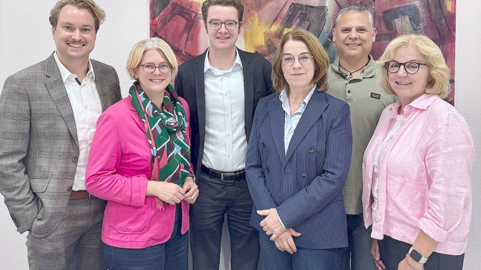 Der CDU-Fraktionsvorstand besteht aus dem stellvertretenden Vorsitzenden Florian Kaulbach, Verena Kämmerling sowie Marius Keite als Vorsitzendem und Sven Schoppenhorst und Rita Feldkamp als Beisitzern. Foto: CDU Osnabrück
