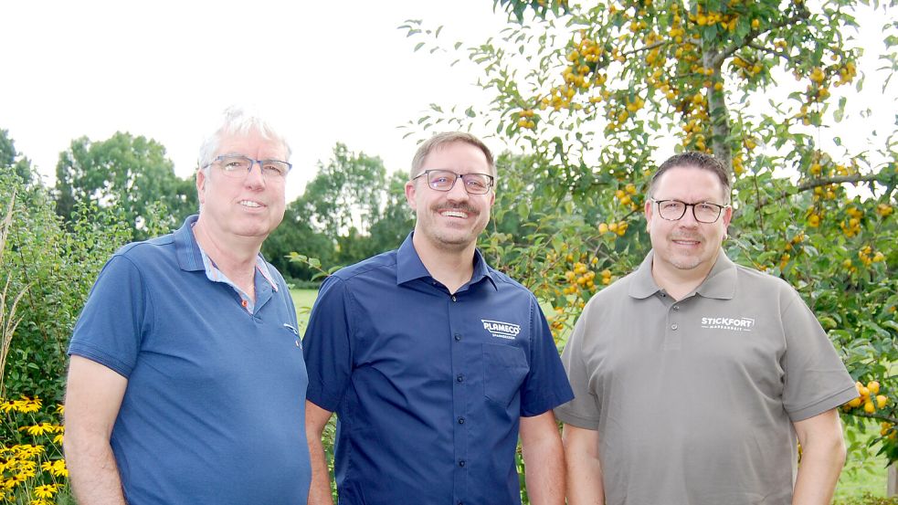 Ziehen gemeinsam an einem Strang und haben ihre Unternehmen zukunftssicher aufgestellt: Johann Jütting (von links), Markus Walters und Heiner Stickfort. Foto: Rull