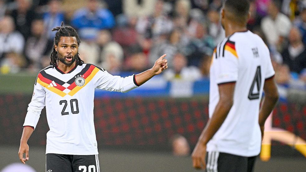 Serge Gnabry soll das DFB-Team gegen Serbien überraschend als Kapitän aufs Feld führen. Foto: dpa/Tom Weller