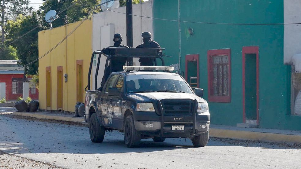 Nach dem Angriff ermittelt die Polizei in Mexiko. (Symbolbild) Foto: Gerardo Sanchez/AP/dpa