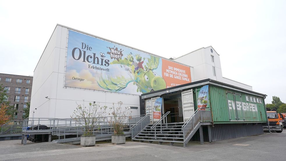 1000 Quadratmeter ist die Halle am S-Bahnhof Ottensen groß, auf 600 davon können Besucher in der Olchis-Welt aktiv werden.  Foto: Marcus Brandt/dpa