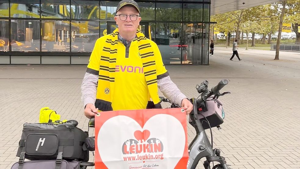 Bis zum Signal-Iduna-Park – der Heimstätte von Borussia Dortmund – führte die Spendentour von Hans Kirchner aus Rhede. Foto: Hans Kirchner