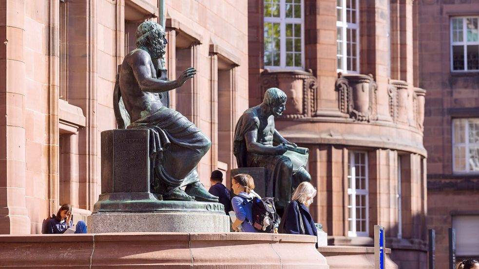 Die Universität Freiburg gehört zu den Hochschulen, die künftig den Titel „Exzellenzuniversität“ tragen darf.  Foto: Philipp von Ditfurth/dpa