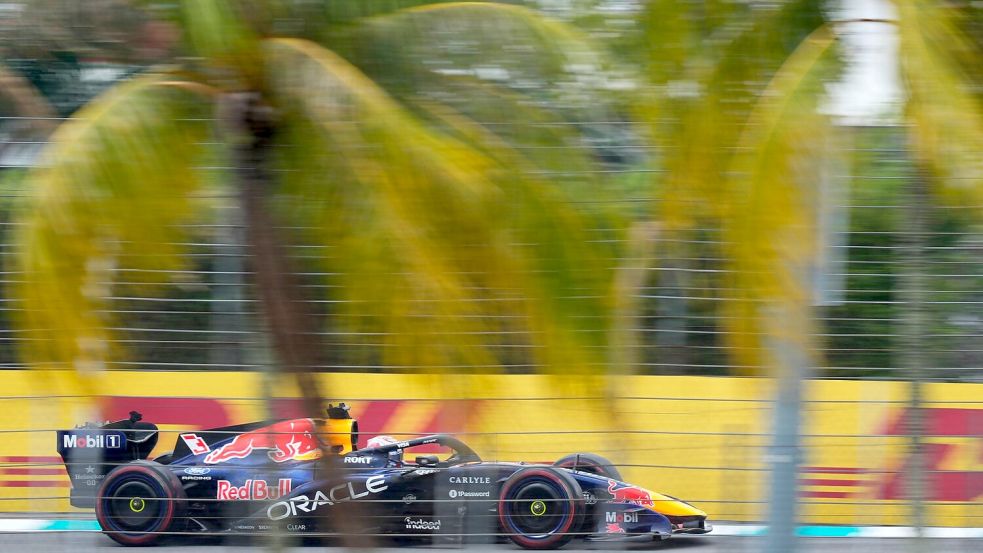Die erste Verstappen-Pole in diesem Jahr.  Foto: Vincent Thian/AP/dpa