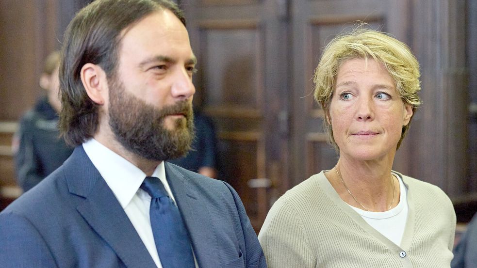 Ingo Bott (links), der Anwalt von Christina Block, hat für den Prozesstag am Dienstag mehrere Beweisanträge angekündigt. Foto: dpa/Georg Wendt