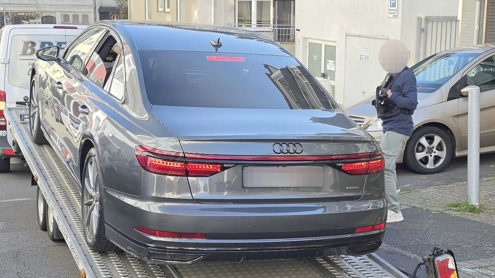 Mit Durchsuchungen ist die Polizei gegen mutmaßliche Goldschmuggler vorgegangen. Foto: Blaulicht-Solingen/dpa